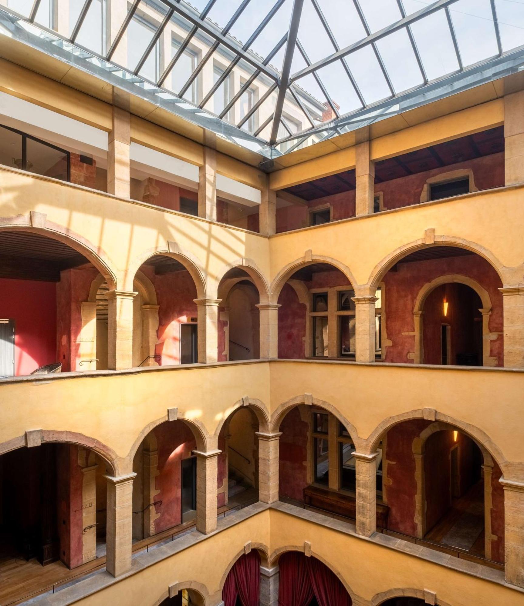 Cour Des Loges Lyon, A Radisson Collection Hotel Luaran gambar